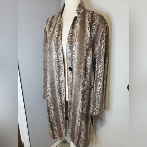 𝅺andrew Marc Coat - Picture 6 of 13